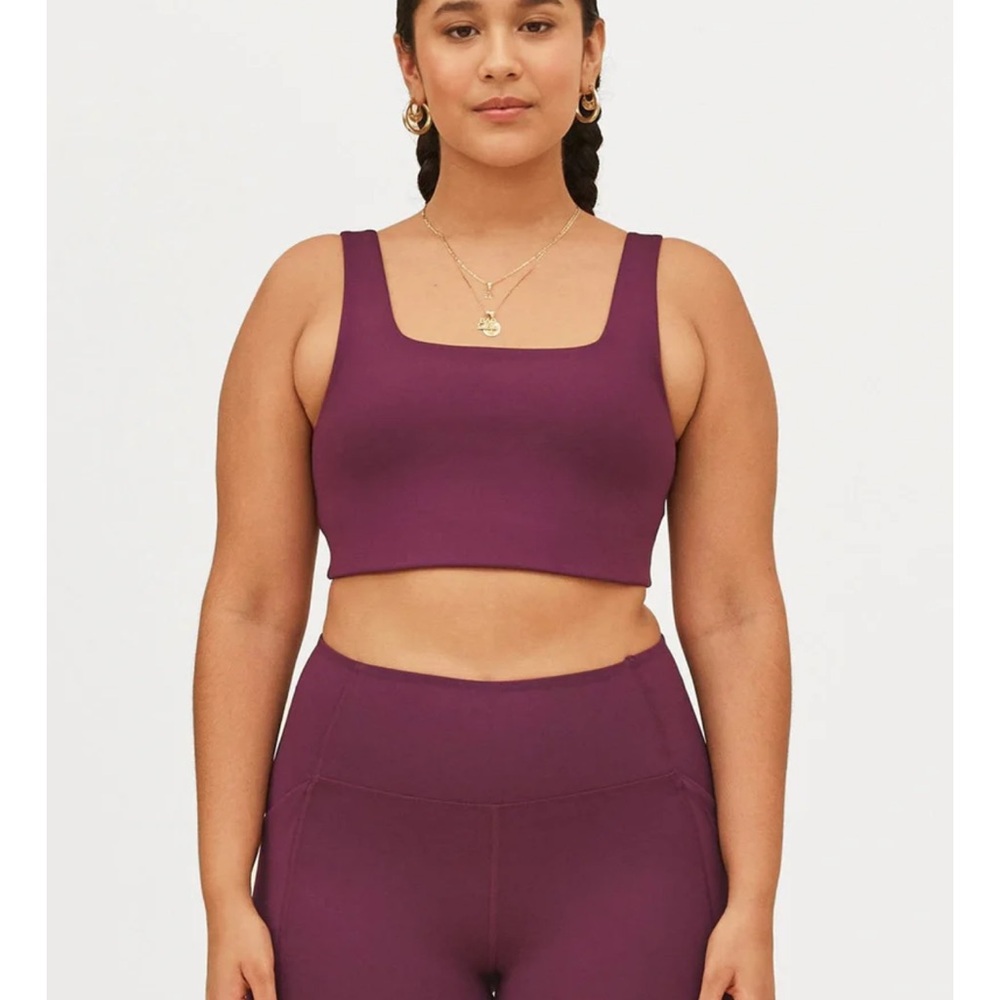 Girlfriend Collective Plum Cropped Tommy Bra size M